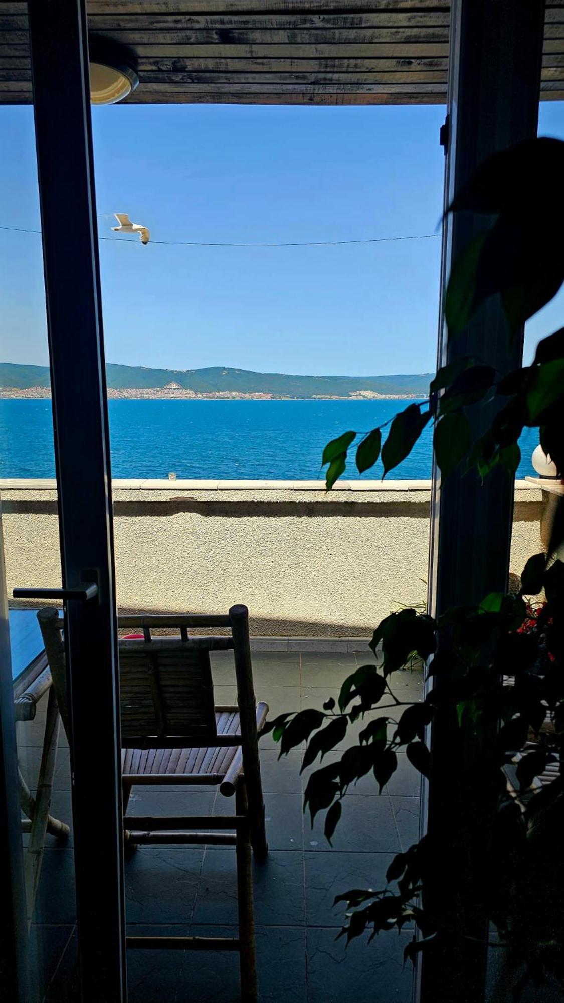 Хоризонт Lägenhet Nesebar Exteriör bild